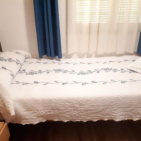 Hostal Oklahoma レウス エクステリア 写真